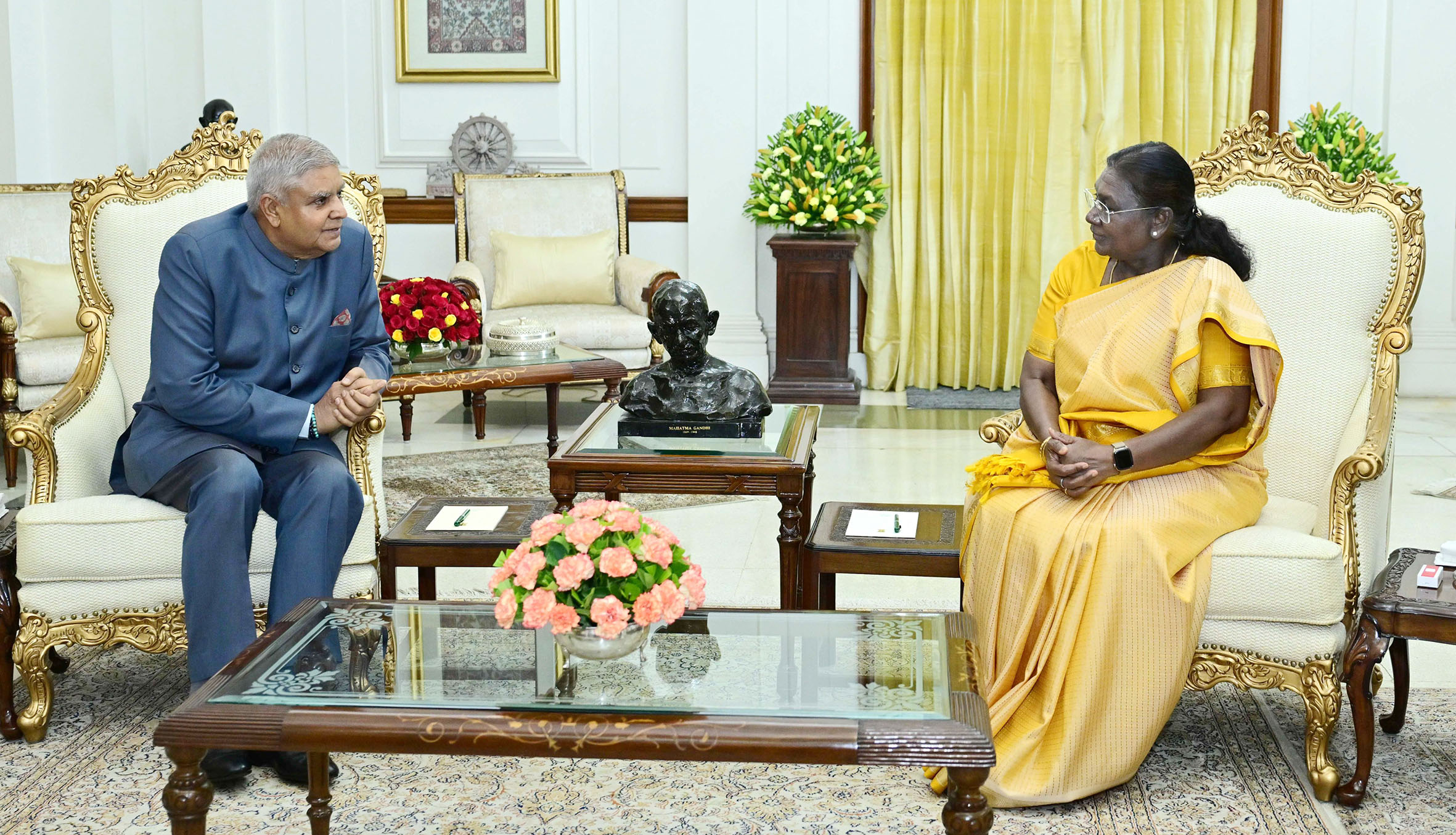 New Delhi: VP Dhankhar meets President Murmu