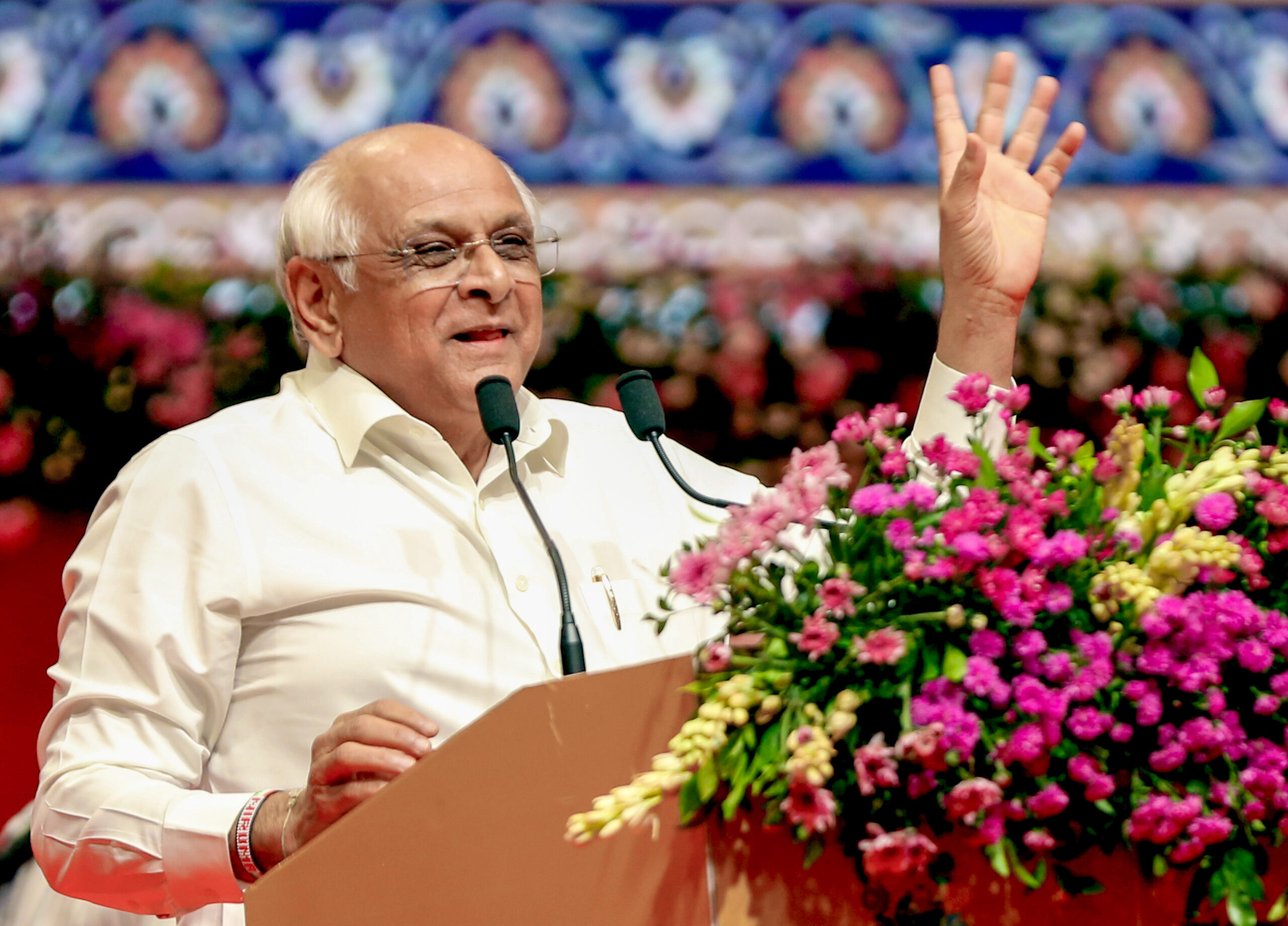 Gandhinagar: Union Jal Shakti Minister C.R. Patil and Gujarat CM Bhupendra Patel Felicitate Newly Elected Panchayat Members